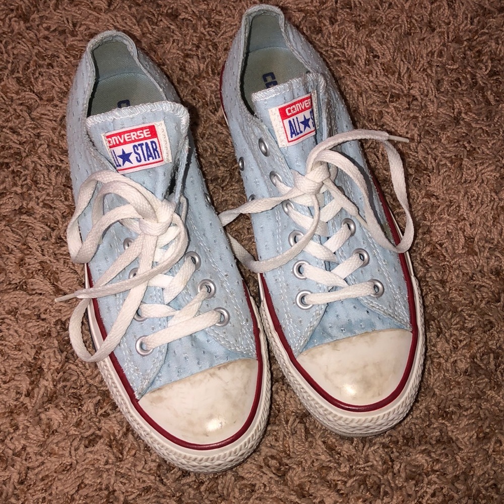 Super cute pale blue converse!